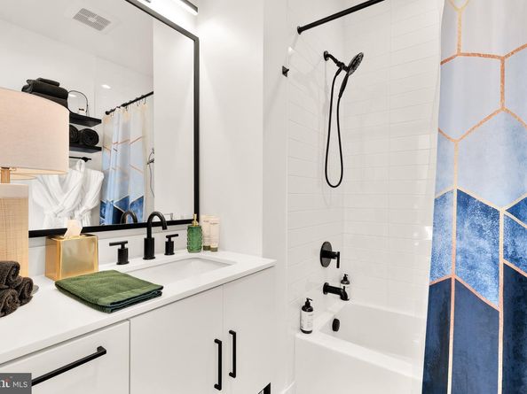 1500 Harry Thomas Way NE 501, Washington DC 20002