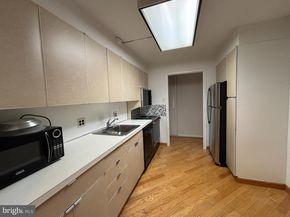 1001 City Avenue E223, Wynnewood PA 19096