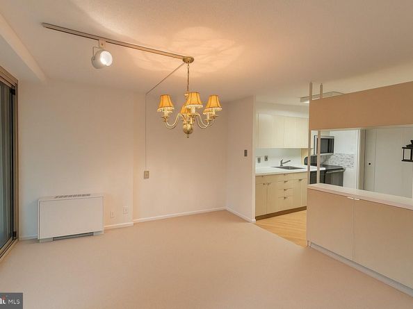 1001 City Avenue E223, Wynnewood PA 19096