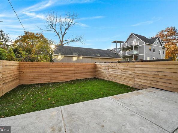 64 E Spring Avenue, Ardmore PA 19003