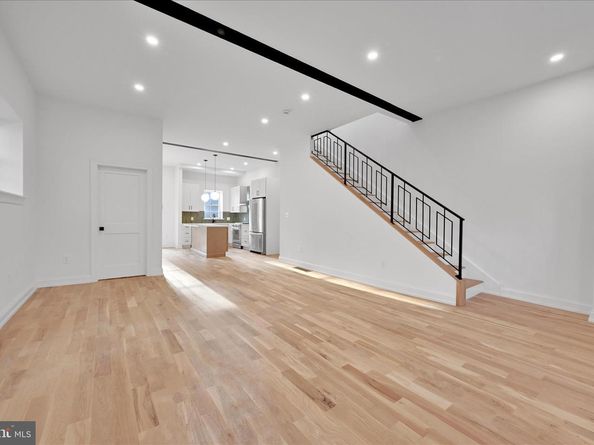 64 E Spring Avenue, Ardmore PA 19003