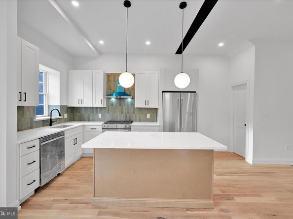 64 E Spring Avenue, Ardmore PA 19003