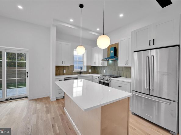 64 E Spring Avenue, Ardmore PA 19003