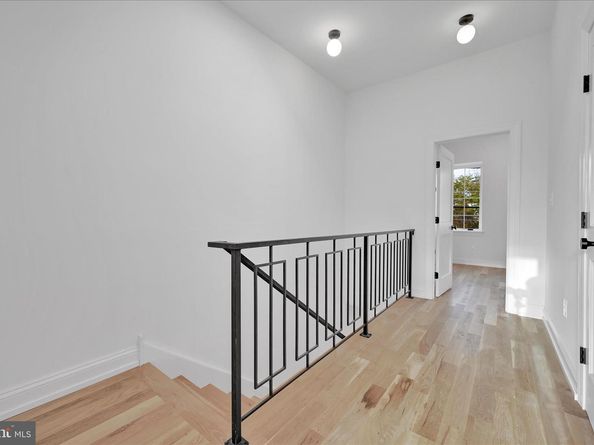 64 E Spring Avenue, Ardmore PA 19003