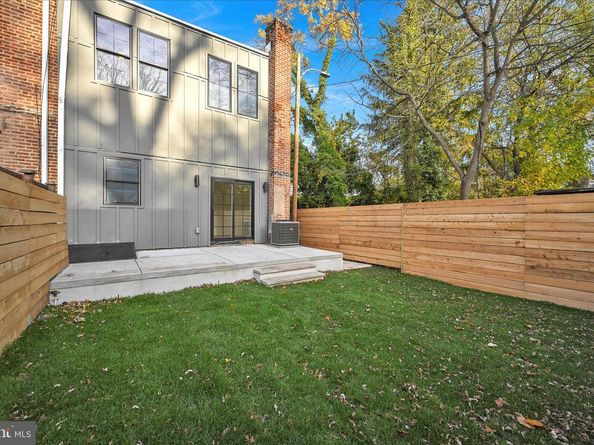 64 E Spring Avenue, Ardmore PA 19003