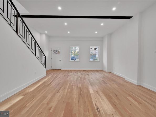 64 E Spring Avenue, Ardmore PA 19003