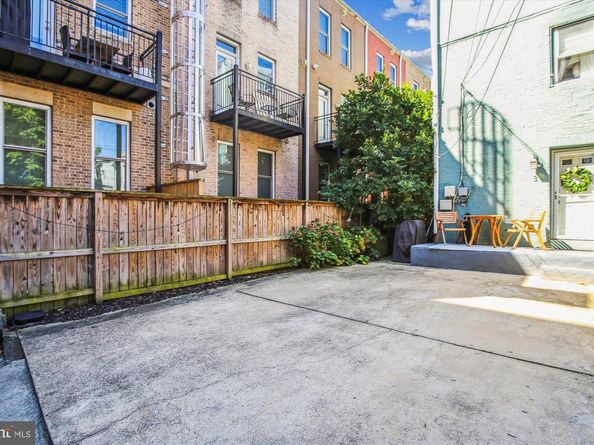 1505 8TH Street NW 3, Washington DC 20001