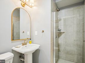 1505 8TH Street NW 3, Washington DC 20001