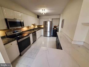 203 Yoakum Parkway 1807, Alexandria VA 22304