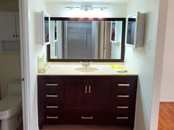 203 Yoakum Parkway 1807, Alexandria VA 22304