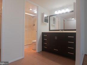 203 Yoakum Parkway 1807, Alexandria VA 22304