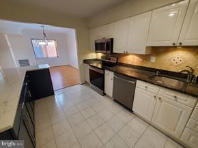 203 Yoakum Parkway 1807, Alexandria VA 22304