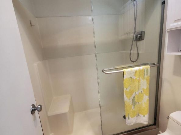 203 Yoakum Parkway 1807, Alexandria VA 22304