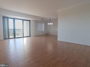 203 Yoakum Parkway 1807, Alexandria VA 22304