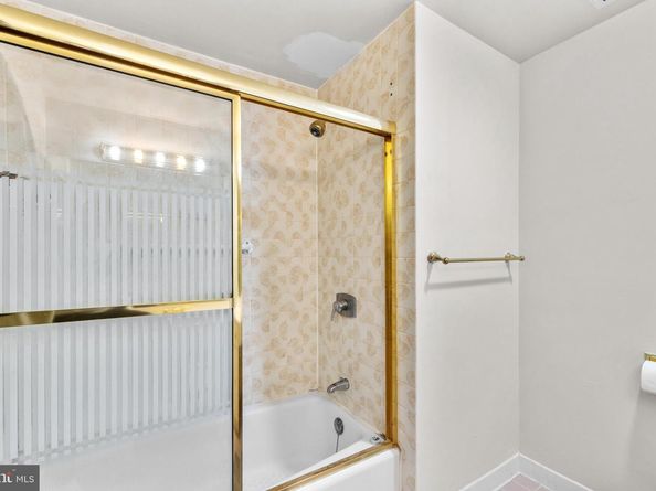 3701 S George Mason Drive 2317N, Falls Church VA 22041