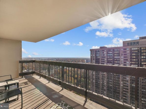 3701 S George Mason Drive 2317N, Falls Church VA 22041