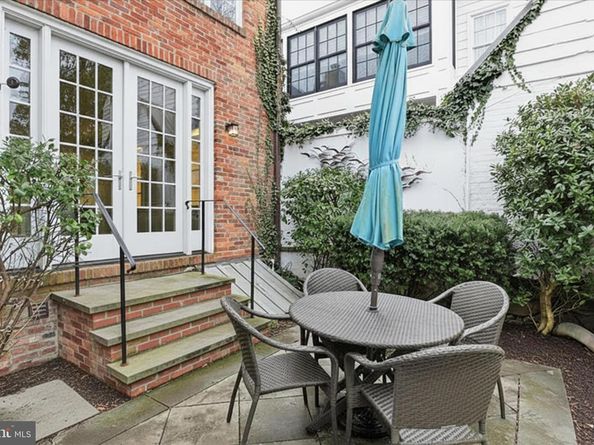 3011 Dumbarton Street NW, Washington DC 20007