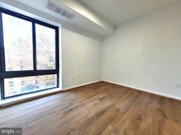 6147 Leesburg Pike 506, Falls Church VA 22041