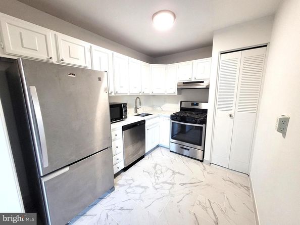 6147 Leesburg Pike 506, Falls Church VA 22041