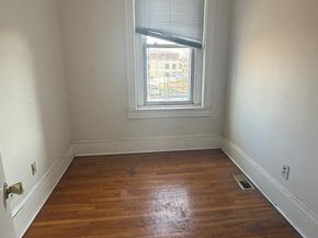 656 6TH Street NE, Washington DC 20002