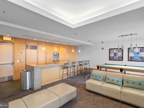 2001 15TH Street N 813, Arlington VA 22201