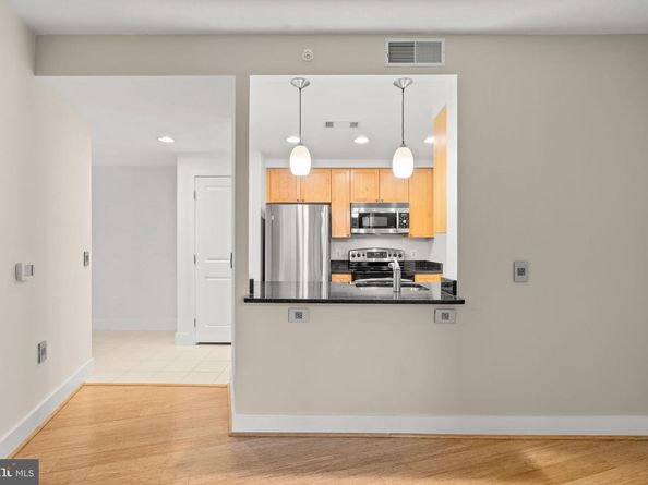 2001 15TH Street N 813, Arlington VA 22201