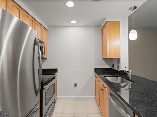 2001 15TH Street N 813, Arlington VA 22201