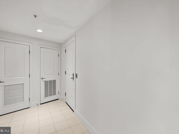 2001 15TH Street N 813, Arlington VA 22201