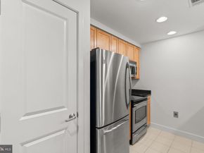 2001 15TH Street N 813, Arlington VA 22201