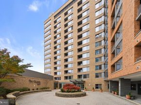 2001 15TH Street N 813, Arlington VA 22201