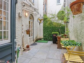 323 S Camac Street, Philadelphia PA 19107