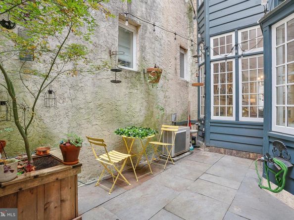 323 S Camac Street, Philadelphia PA 19107