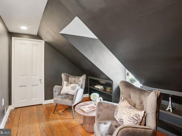 323 S Camac Street, Philadelphia PA 19107