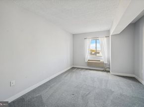 200 Lombard Street 739, Philadelphia PA 19147