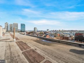 200 Lombard Street 739, Philadelphia PA 19147