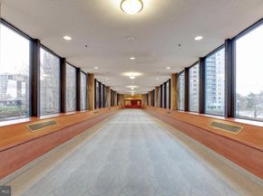 5501 Seminary Road 913S, Falls Church VA 22041