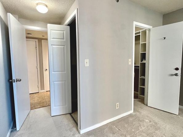 5501 Seminary Road 913S, Falls Church VA 22041