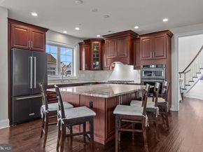 26 Hillyer Lane, Newtown PA 18940