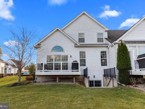 26 Hillyer Lane, Newtown PA 18940