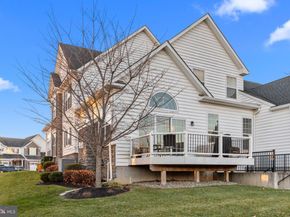 26 Hillyer Lane, Newtown PA 18940