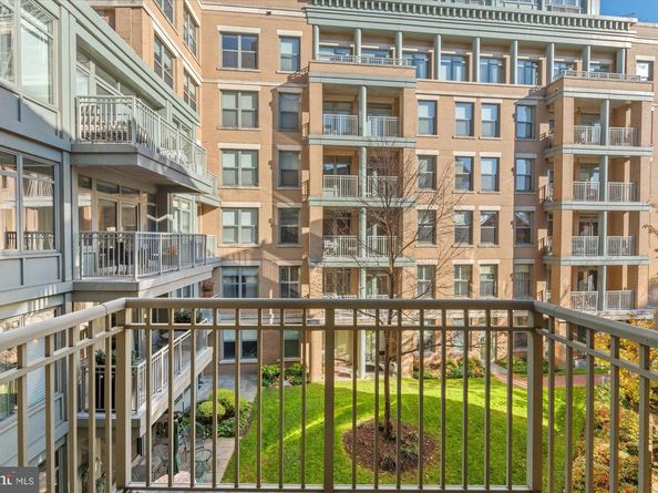 2425 L Street NW 324, Washington DC 20037