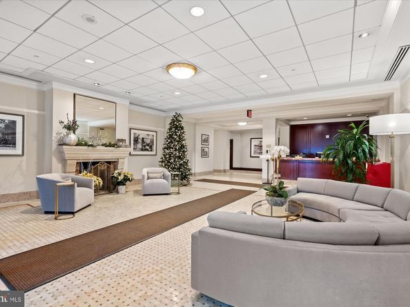 2425 L Street NW 324, Washington DC 20037