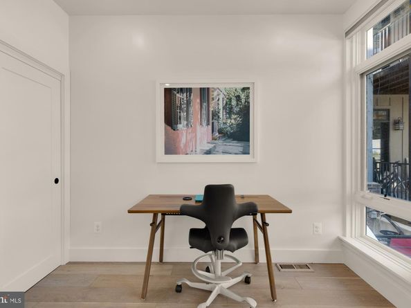 81 U Street NW A, Washington DC 20001