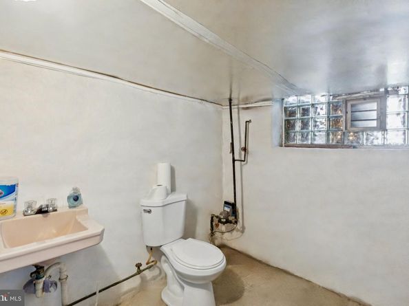 1822 S 56TH Street, Philadelphia PA 19143