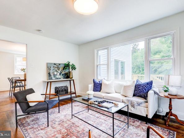 258 Lee Circle, Bryn Mawr PA 19010