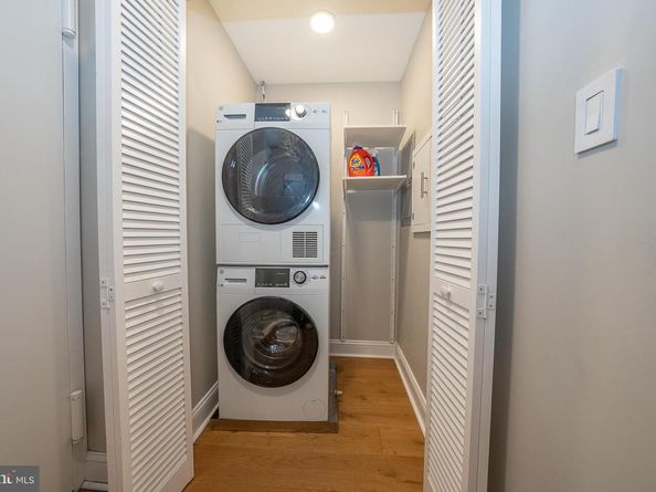 1919 Chestnut Street 52324, Philadelphia PA 19103