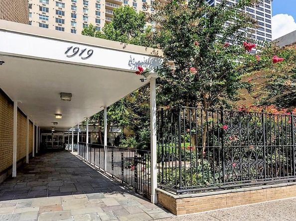 1919 Chestnut Street 52324, Philadelphia PA 19103