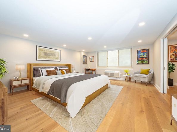 1919 Chestnut Street 52324, Philadelphia PA 19103