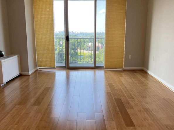 2500 N Van Dorn Street 1119, Alexandria VA 22302