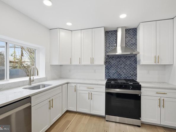 1022 Mckean Street, Philadelphia PA 19148